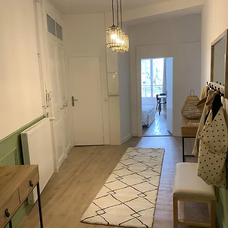 Daire Tres Bel Appartement, Plein Centre Nantes, 190m2 *